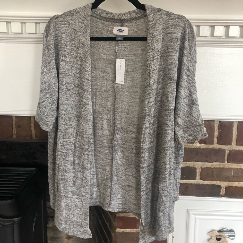 NWT Old Navy gray/white short-sleeve cardigan!